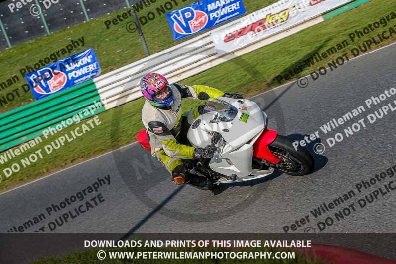 PJM Wedding Photography;enduro digital images;event digital images;eventdigitalimages;mallory park;mallory park photographs;mallory park trackday;mallory park trackday photographs;no limits trackdays;peter wileman photography;racing digital images;trackday digital images;trackday photos